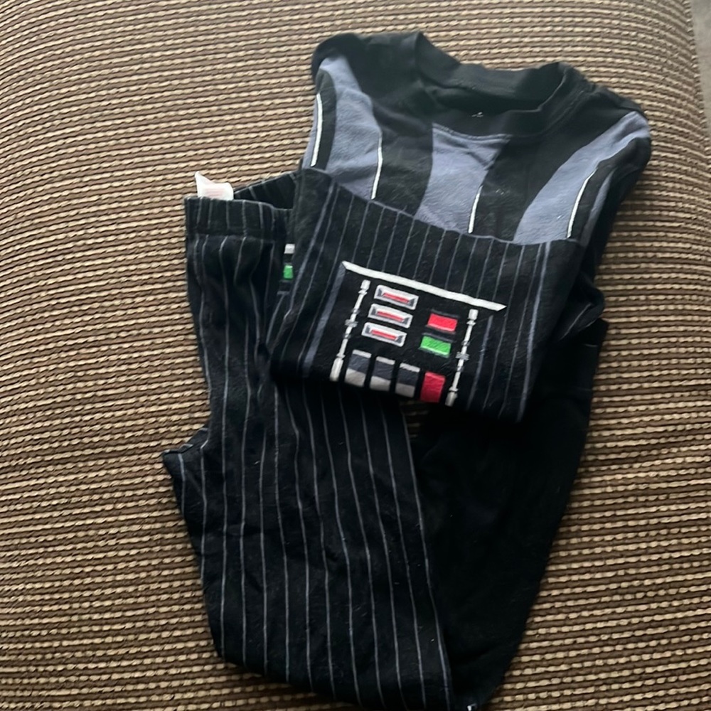 3 for $15 Star Wars pajama set boys size 10